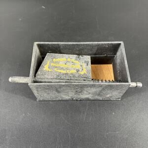 Knight & Hale Fighting Purr Box Turkey Game Call Hunting Tool